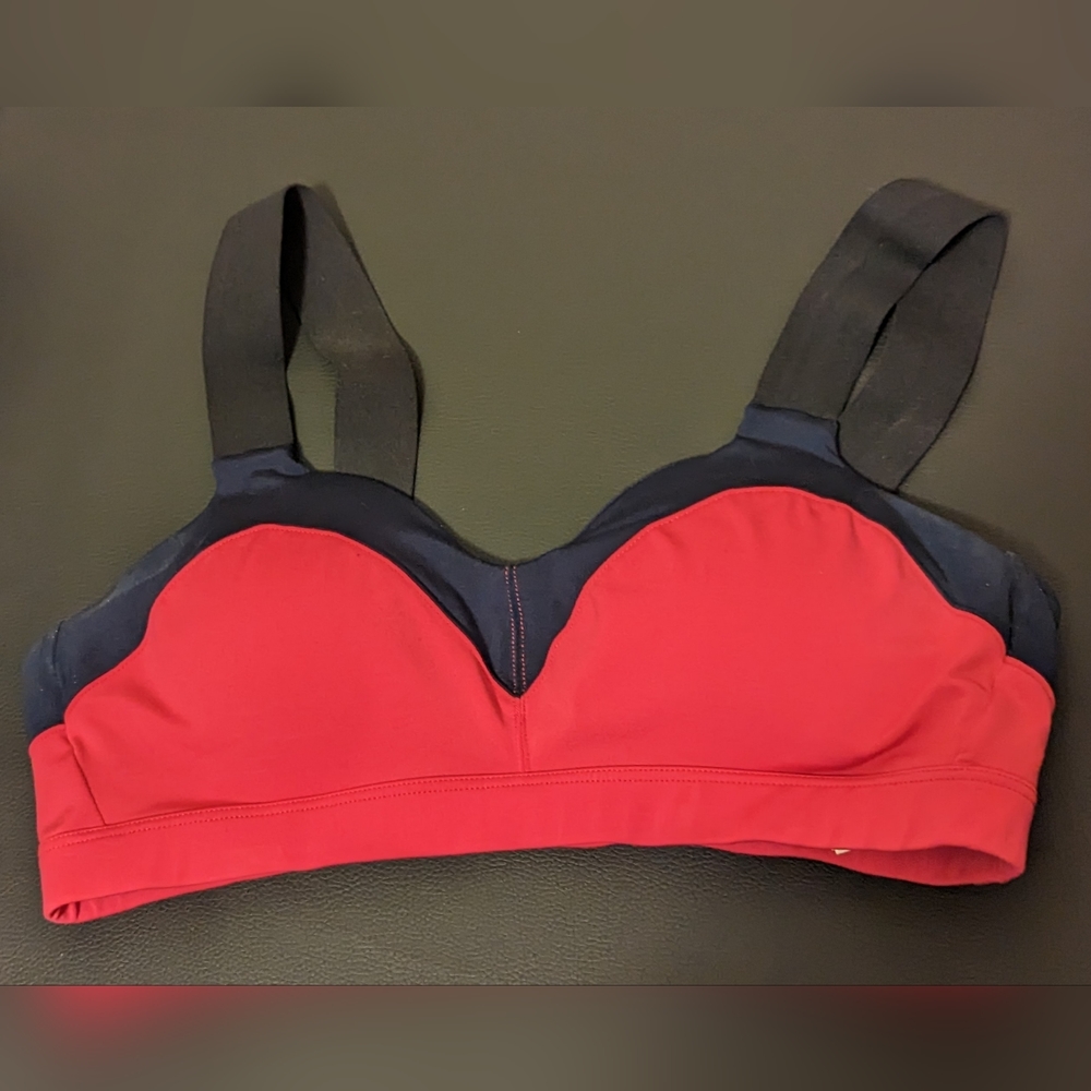 Brooks Moving Comfort Women's Hot Shot Sports Bra